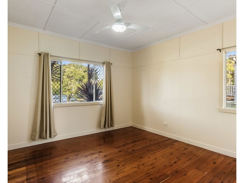 11 Dunkley Street, South Toowoomba QLD 4350