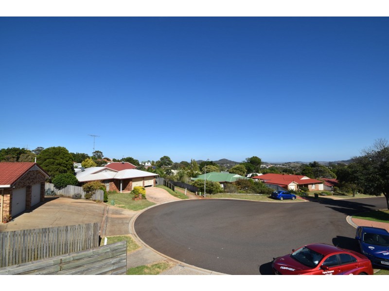 1/1 Ware Court, Darling Heights QLD 4350