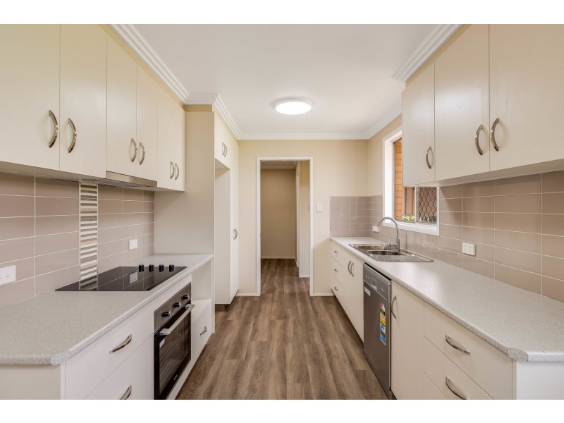 20 Shennan Street, Harristown QLD 4350