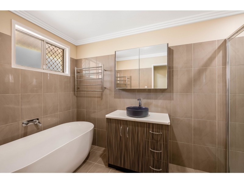 20 Shennan Street, Harristown QLD 4350