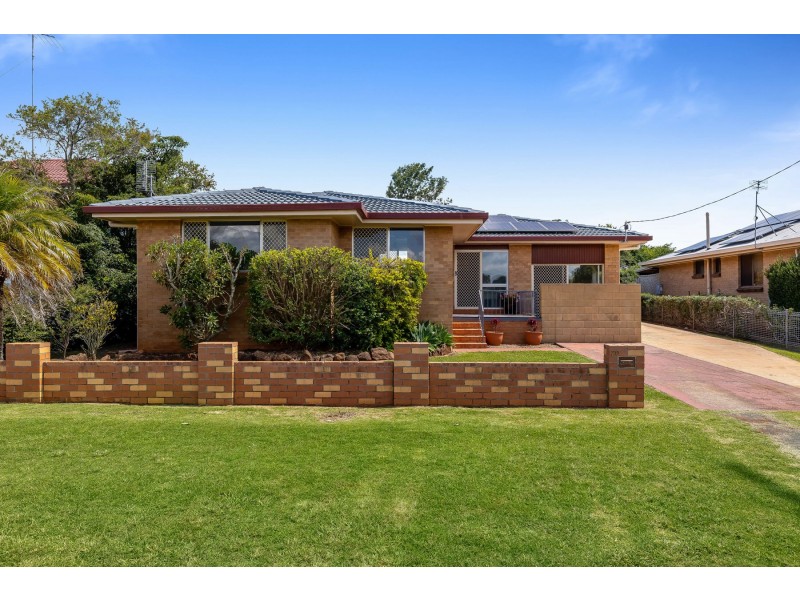 20 Shennan Street, Harristown QLD 4350