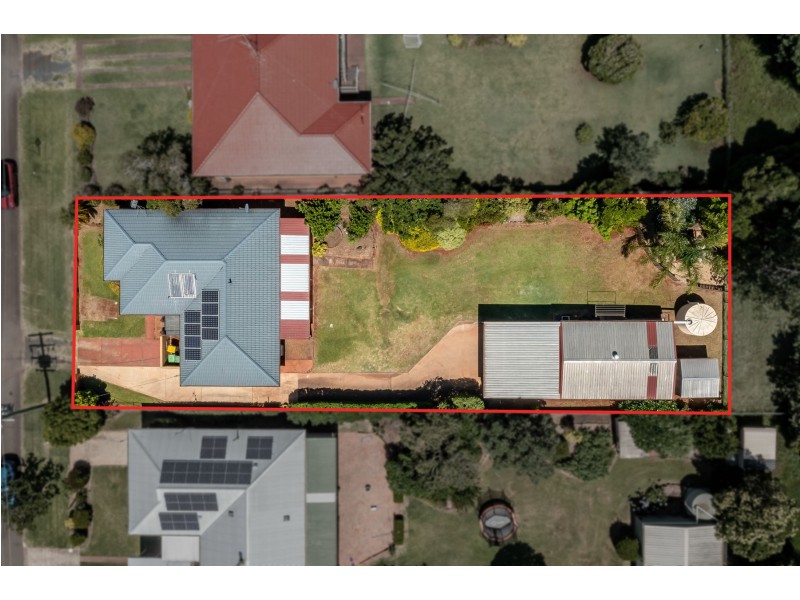 20 Shennan Street, Harristown QLD 4350