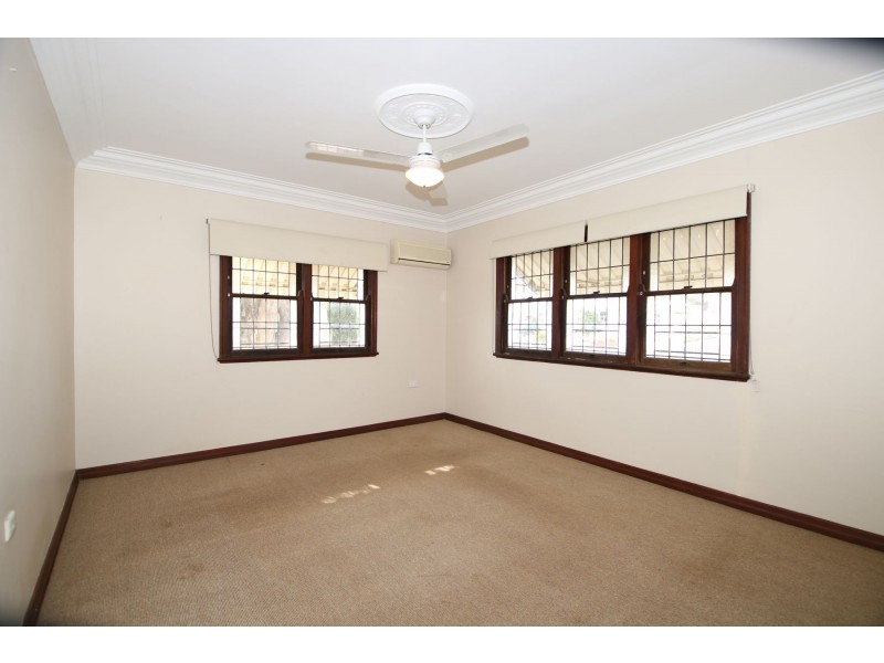 126 Bridge Street, East Toowoomba QLD 4350