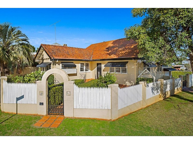 126 Bridge Street, East Toowoomba QLD 4350