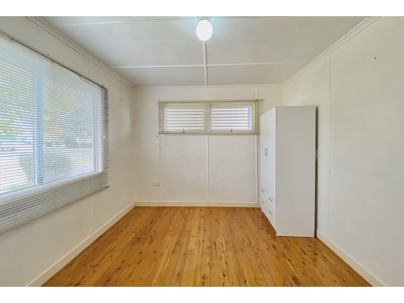 20 Hanlon Street, Newtown QLD 4350