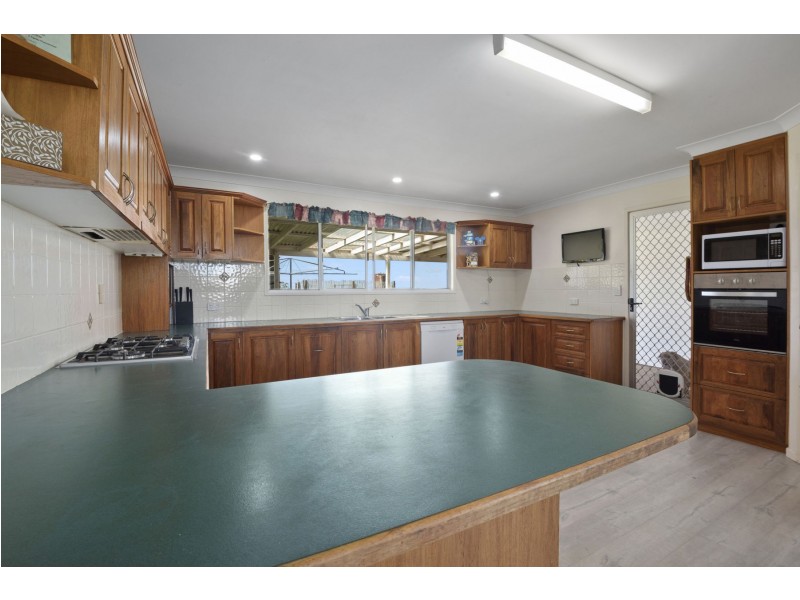 42 Moller Road, Greenmount East QLD 4359