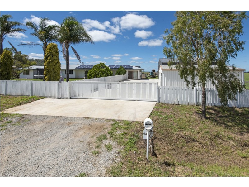 42 Moller Road, Greenmount East QLD 4359