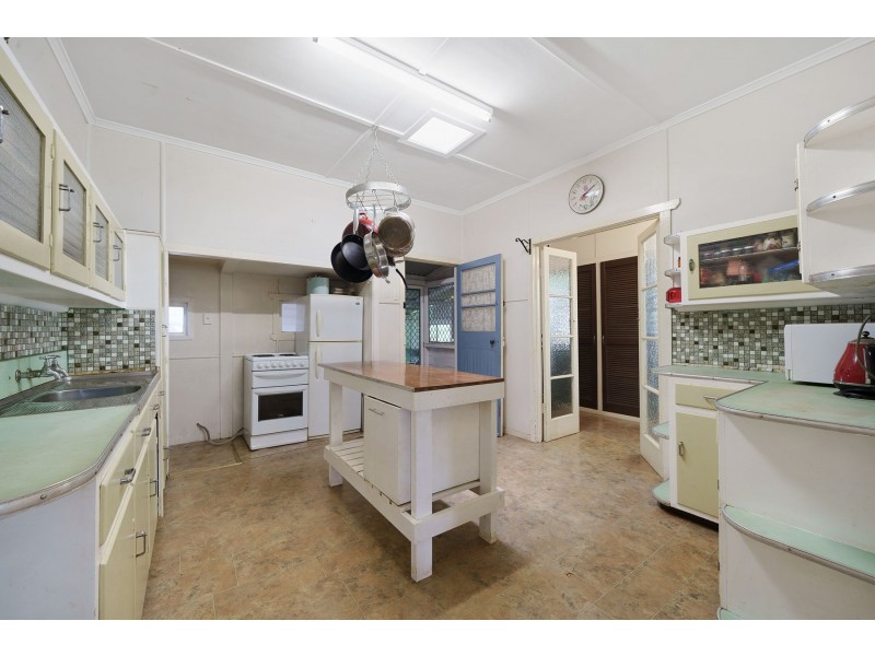 13 Mansford Street, North Toowoomba QLD 4350