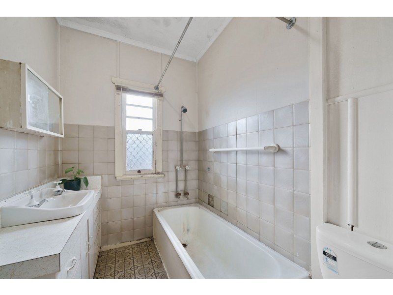 13 Mansford Street, North Toowoomba QLD 4350