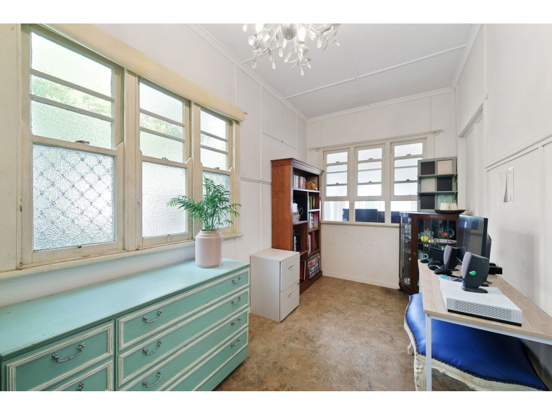 13 Mansford Street, North Toowoomba QLD 4350