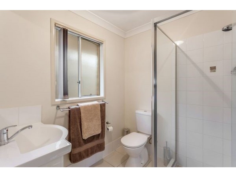 4 Wareena Crescent, Glenvale QLD 4350