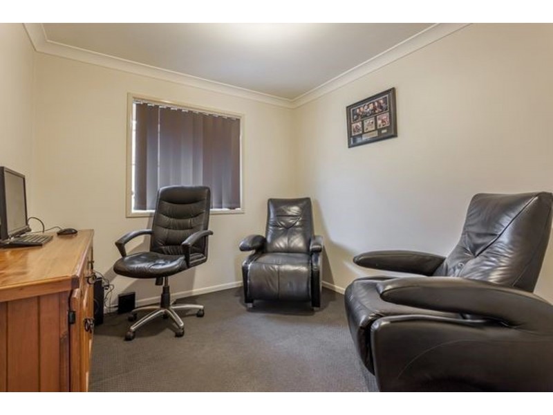 4 Wareena Crescent, Glenvale QLD 4350