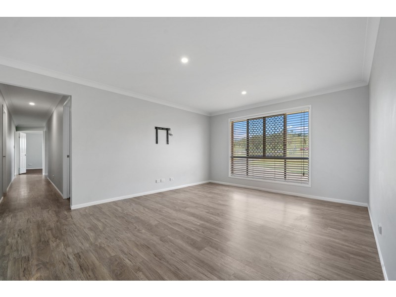 34 Gowrie Mountain School Rd, Kingsthorpe QLD 4400