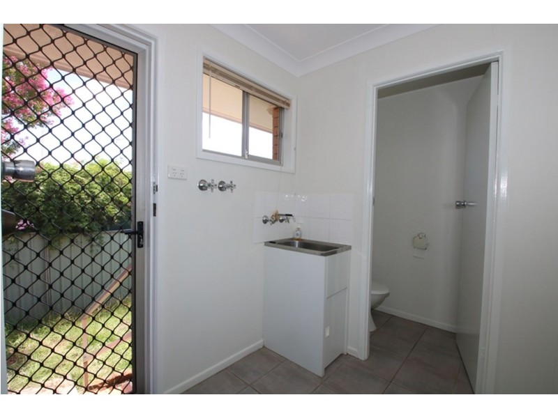 2/14 Healy Street, South Toowoomba QLD 4350