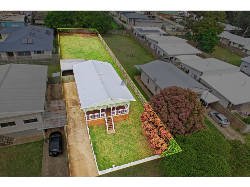 24 Swallow Court, Newtown QLD 4350