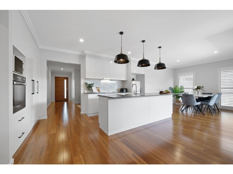 68 Calypso Crescent, Middle Ridge QLD 4350