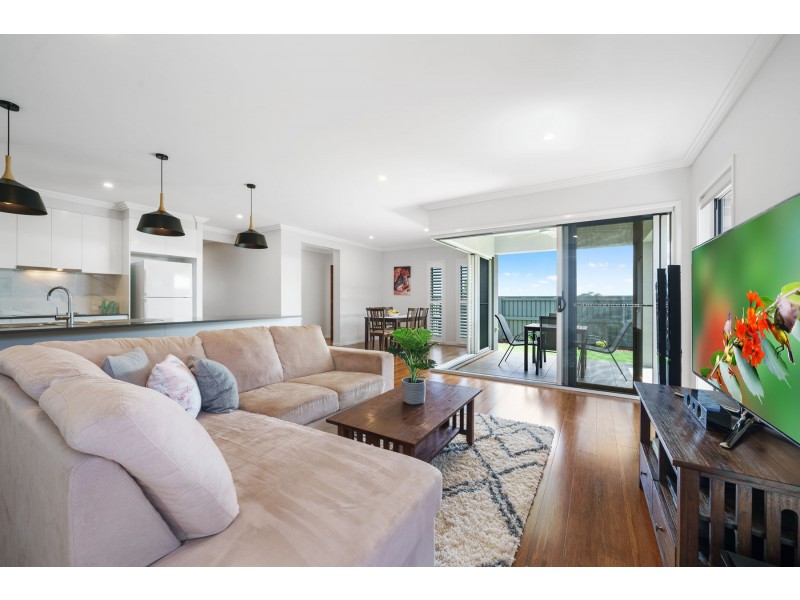 68 Calypso Crescent, Middle Ridge QLD 4350