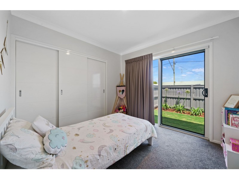 68 Calypso Crescent, Middle Ridge QLD 4350