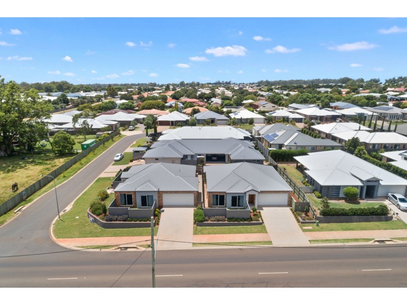 68 Calypso Crescent, Middle Ridge QLD 4350