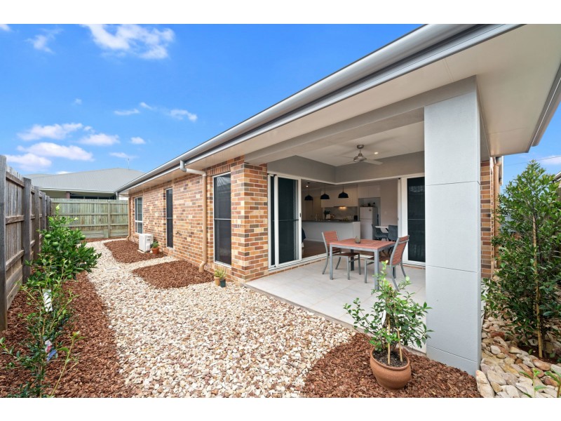 68 Calypso Crescent, Middle Ridge QLD 4350