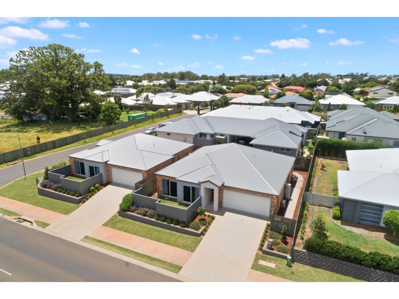 68 Calypso Crescent, Middle Ridge QLD 4350