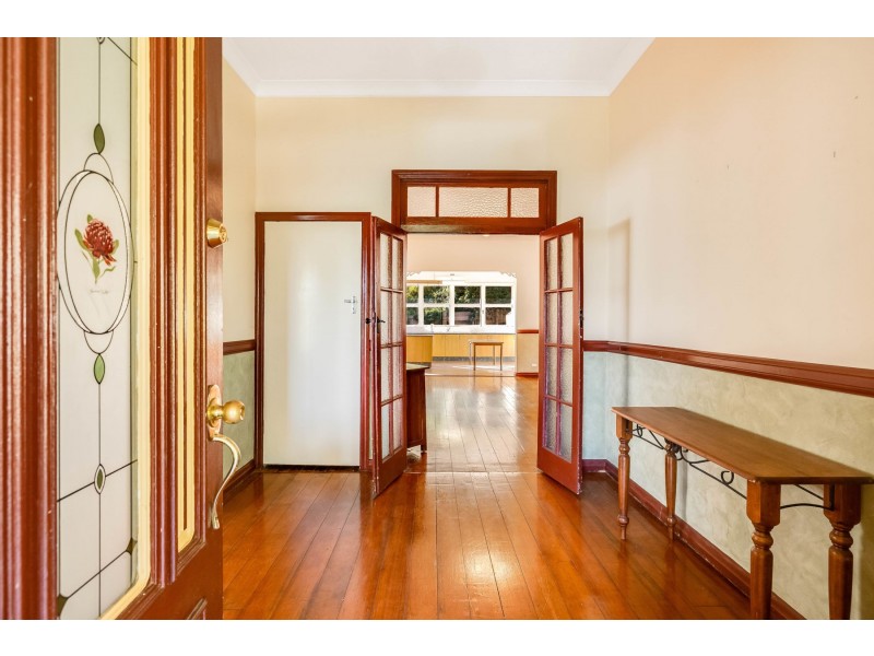 14 Rowland Court, Gowrie Mountain QLD 4350