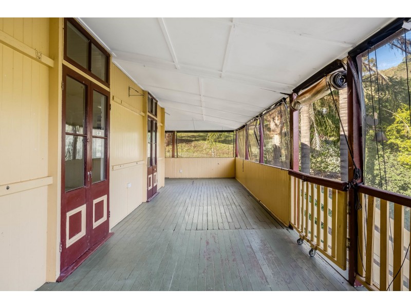 14 Rowland Court, Gowrie Mountain QLD 4350