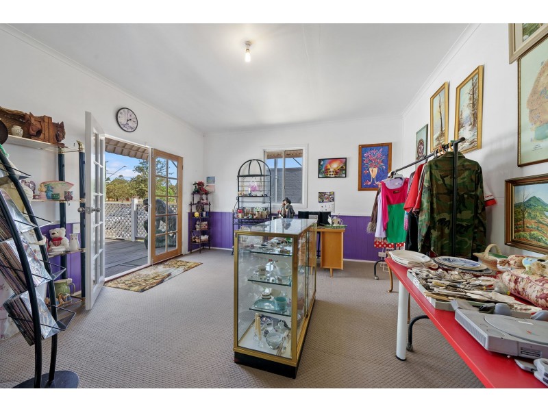 81 Mocatta Street, Goombungee QLD 4354