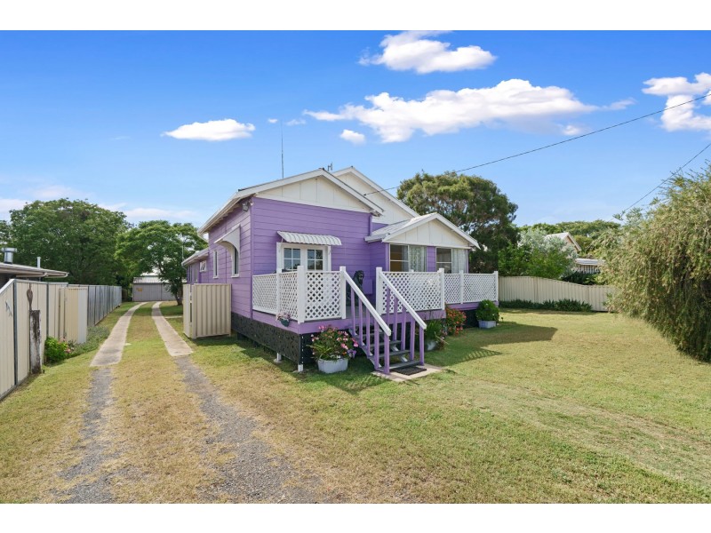 81 Mocatta Street, Goombungee QLD 4354
