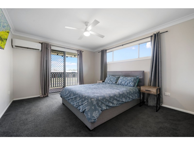 22 Langton Crescent, Oakey QLD 4401