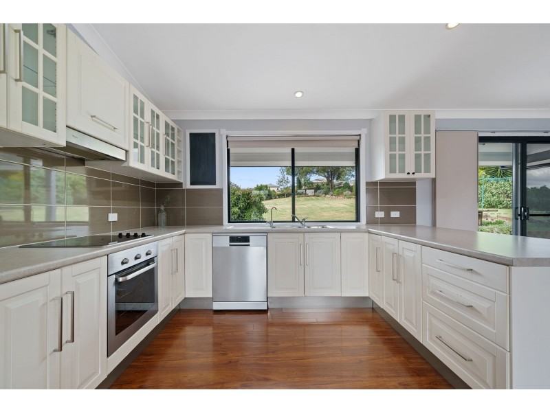 10 Eagle Street, Highfields QLD 4352