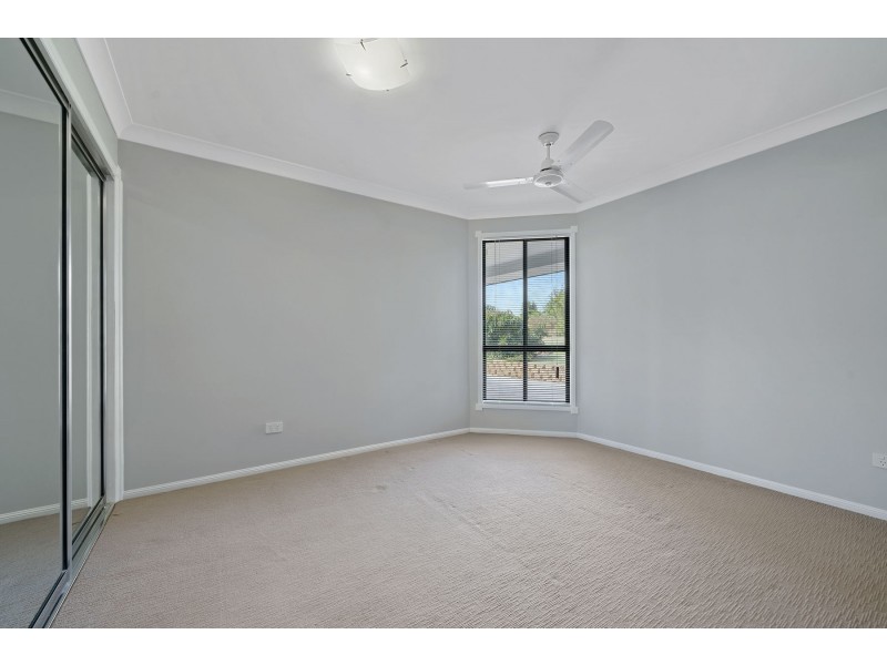 10 Eagle Street, Highfields QLD 4352