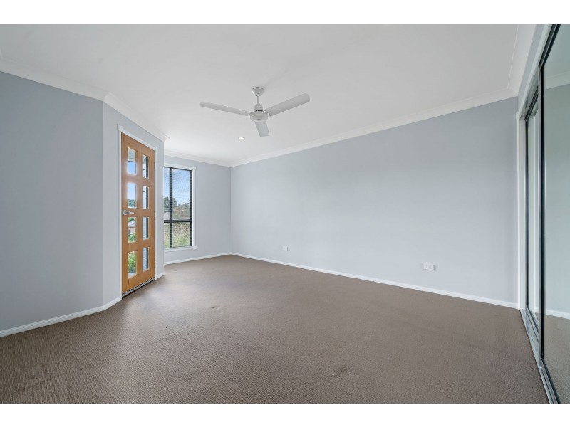 10 Eagle Street, Highfields QLD 4352