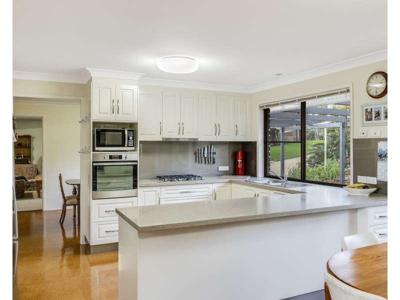 12452 New England Highway, Top Camp QLD 4350