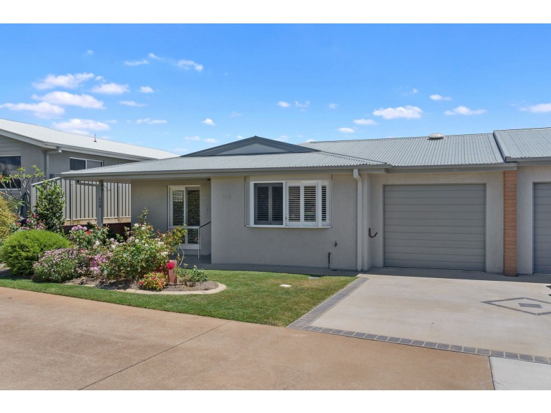 150/97-161 Hogg Street, Cranley QLD 4350
