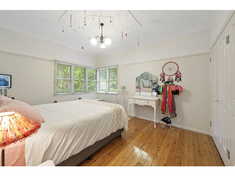 14 Alford Street, Mount Lofty QLD 4350