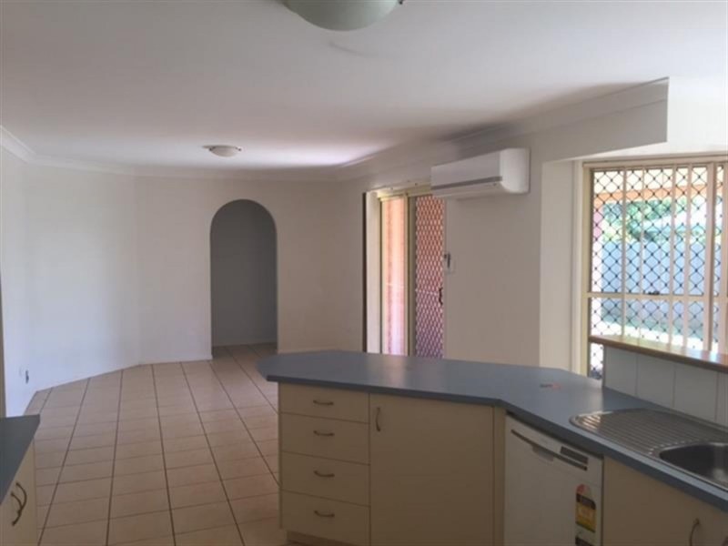 3 Chifley Court, Middle Ridge QLD 4350