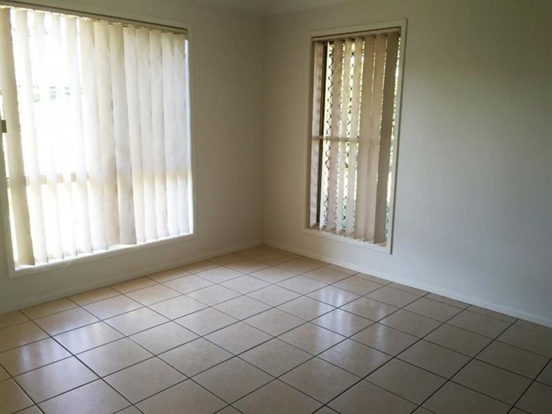 3 Chifley Court, Middle Ridge QLD 4350
