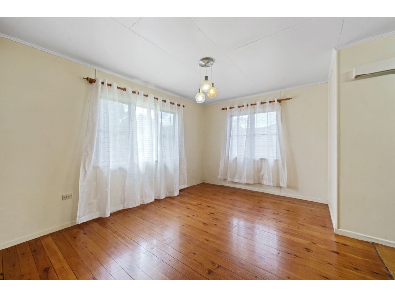 36 Hoey Street, Kearneys Spring QLD 4350