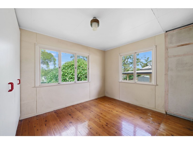 36 Hoey Street, Kearneys Spring QLD 4350