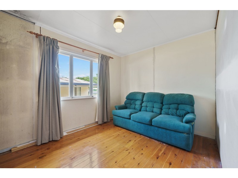 36 Hoey Street, Kearneys Spring QLD 4350