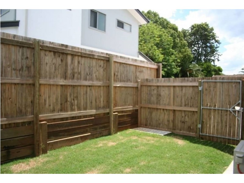 303 Bridge Street, Newtown QLD 4350