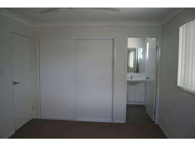 303 Bridge Street, Newtown QLD 4350