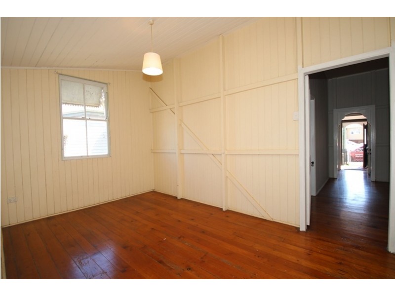 146 Bridge Street, Toowoomba City QLD 4350