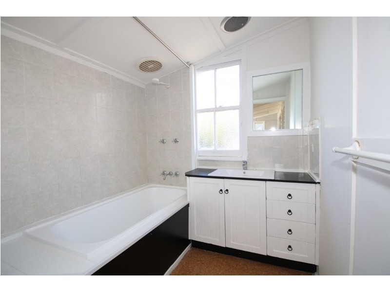 146 Bridge Street, Toowoomba City QLD 4350