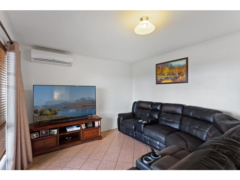 7 Maison Court, Wilsonton Heights QLD 4350