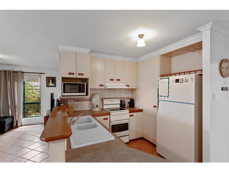 7 Maison Court, Wilsonton Heights QLD 4350