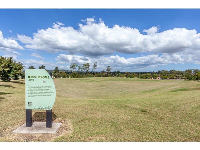 7 Maison Court, Wilsonton Heights QLD 4350