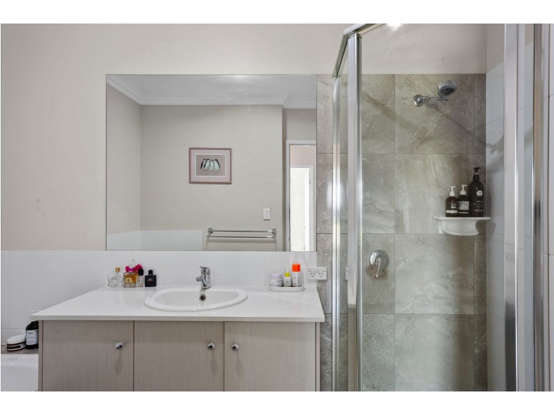 4/15 Cranley Street, South Toowoomba QLD 4350