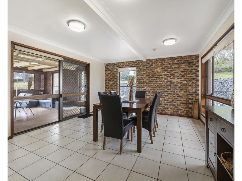 6-8 Coverdale Crescent, Cotswold Hills QLD 4350